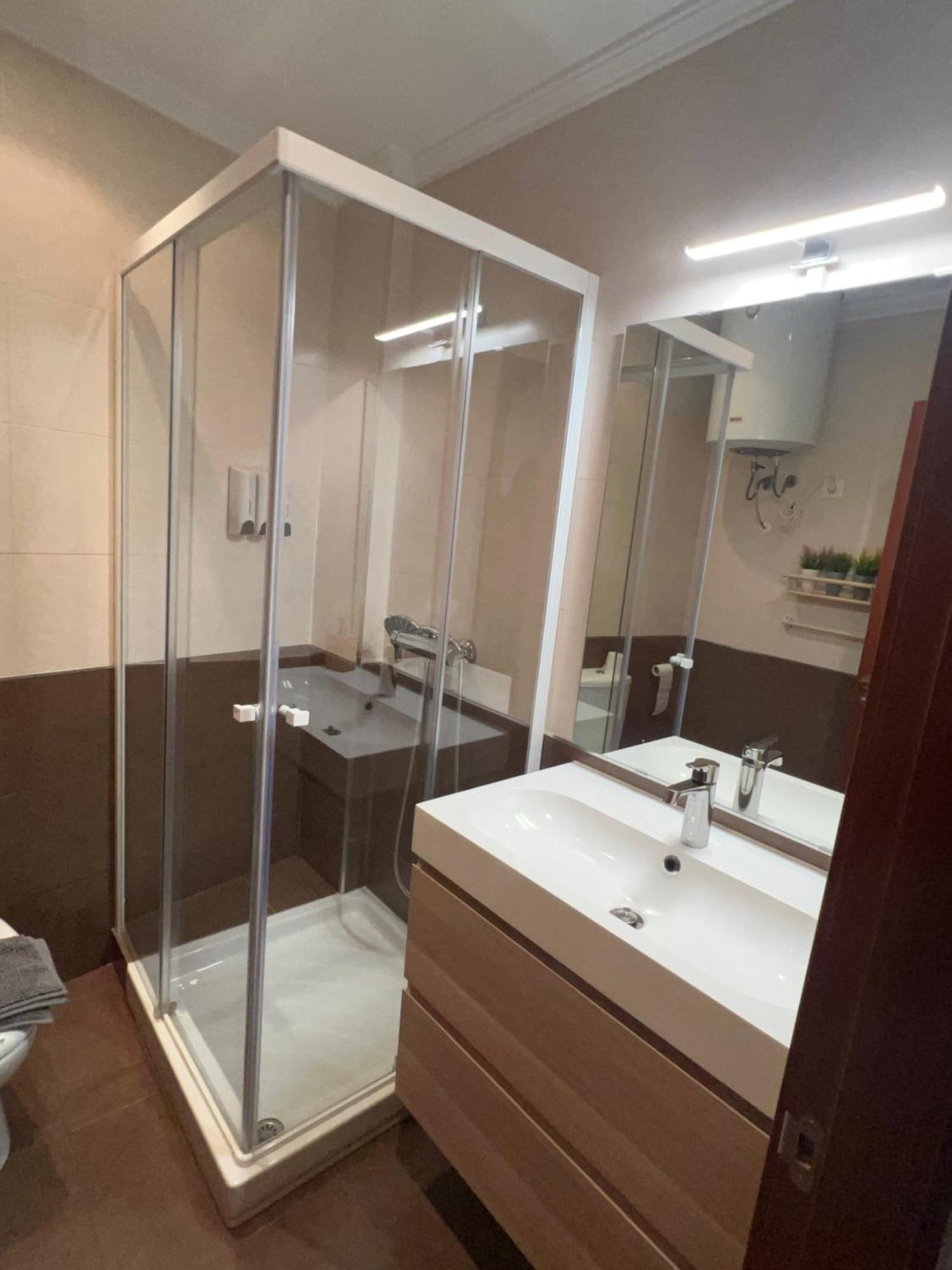비고 A Estrenar ,Con Vistas Al Mar Y Aparcamiento Gratis En El Casco Viejo-Centro-Zona Portuaria 아파트 외부 사진